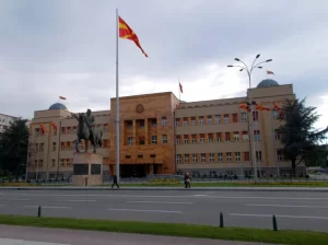 sobranieto-kje-ja-prodlozhi-88-sednitsa-na-dneven-red-se-izmenite-na-zakonite-i-za-politichkiza-zdruzhenija-i-za-politichki-partii-768x573-1