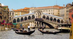 venecija-696x377-1