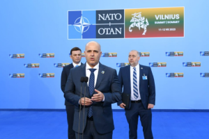 dimitar-kovachevski-i-bujar-osamni