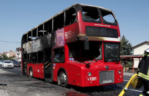 zapalen-avtobus