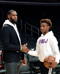 LeBron-i-Broni-Dzejms