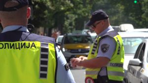 policija